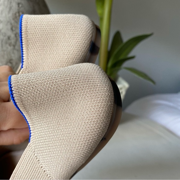 Rothy’s The Loafer Almond Toe Flats Shoes Womens 9 Ecru Sandstone Almond Tan - Picture 6 of 11